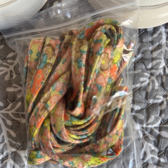 NWT Tory Burch Howell Court Sneakers with Orange Accents a decorative laces - Picture 2 of 5